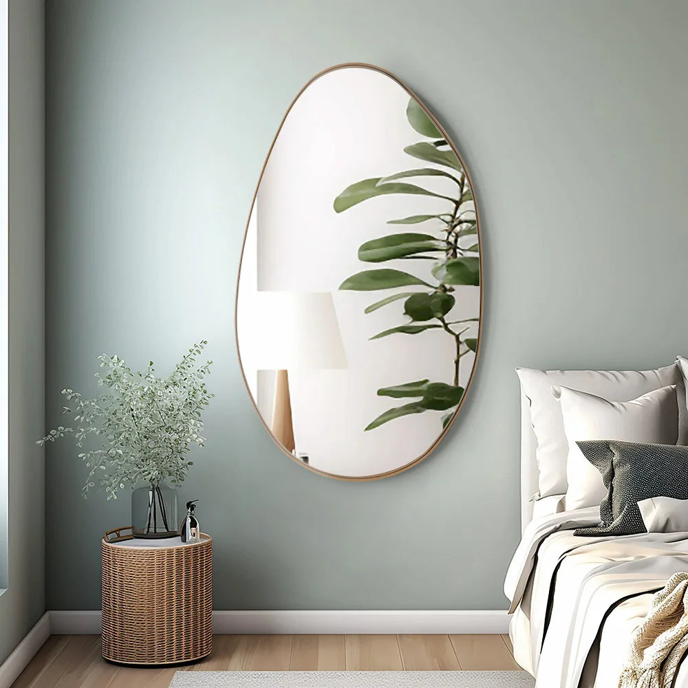 Elvyn Mirror